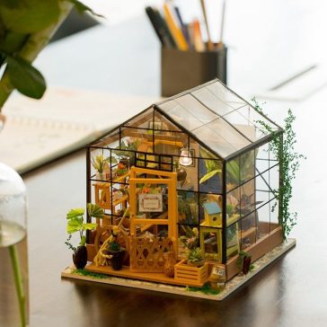 DIY Miniatűr ház - Cathy növényháza