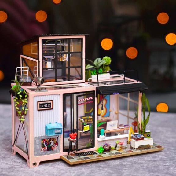 DIY Miniatűr ház - Kevin stúdiója DIY Miniatűr ház - Kevin stúdiója